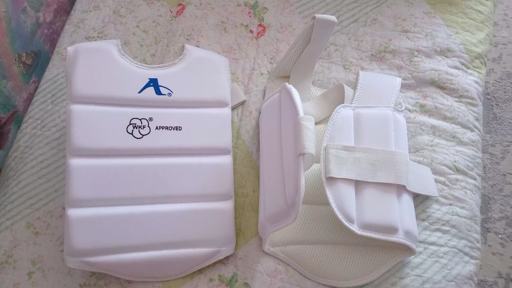 Срочно продам нагрудники