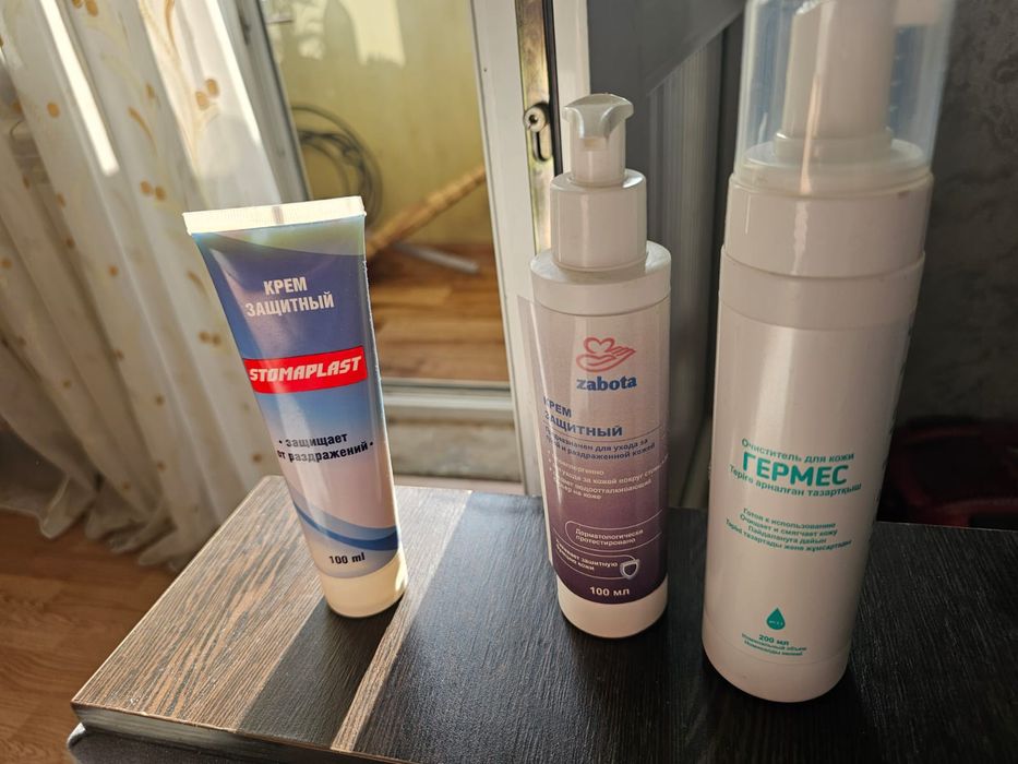 Очиститель для кожи Гермес