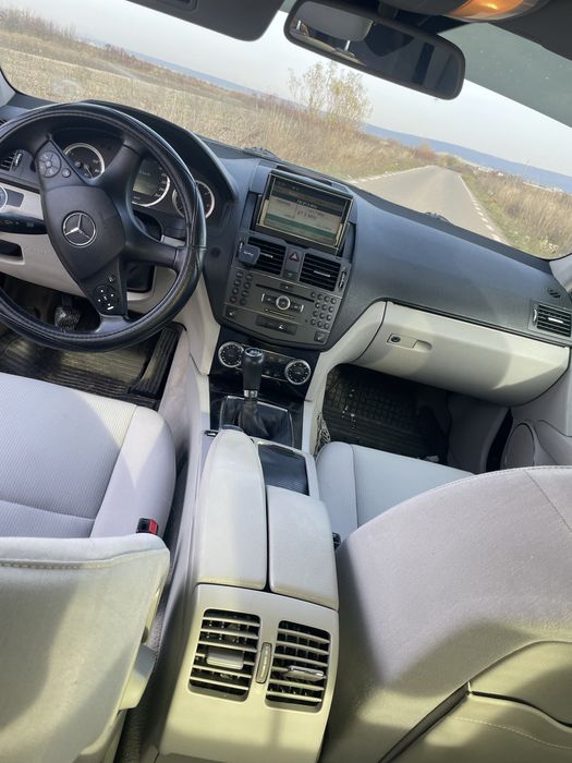 Mercedes-Benz C-Class (W204) 2.2 CDI