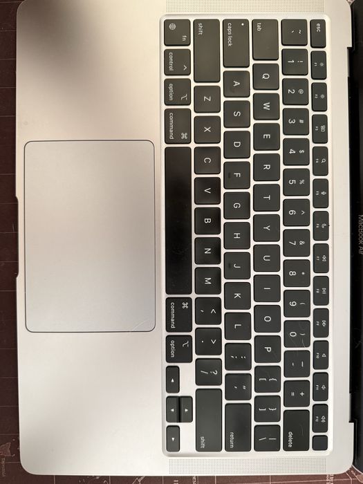 MacBook 13 M1 8/256 Silver