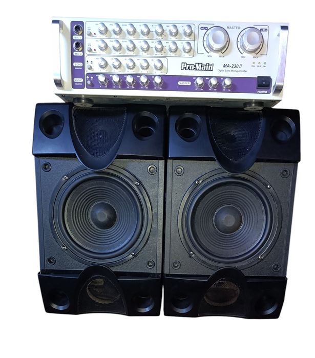 Комплект для Караоке колонки и усилитель mad in  Корея, сост. хорошее