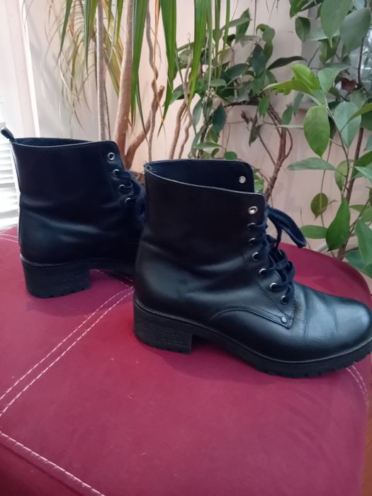 Боти естествена кожа, 40 номер 30 лв