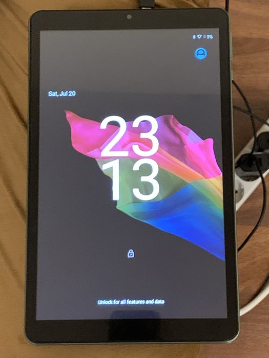 Таблет ACER ICONIA + Bluetooth  клавиатура и мишка Yelandar