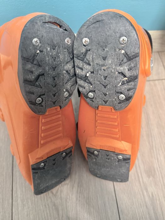 Продавам детски ски обувки 22.5