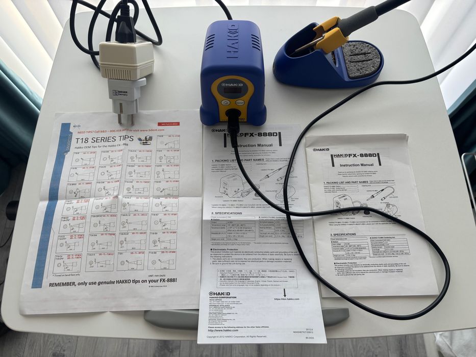 Statie de lipit Hakko FX-888D plus capete suplimentare, varianta US