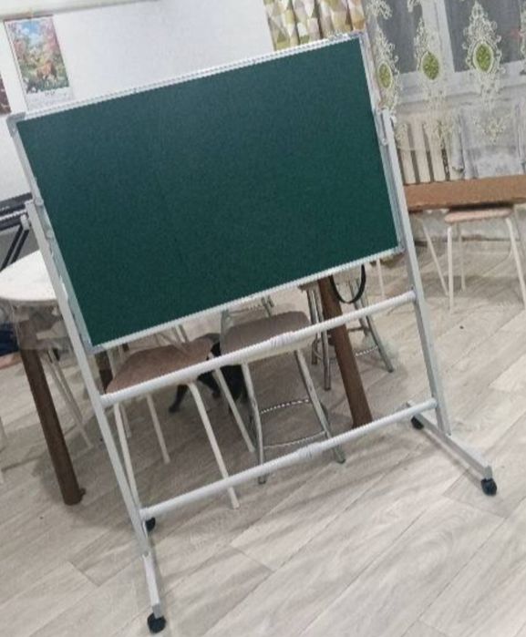 Срочно продается двусторонняя магнитная доска 60×90гнит
