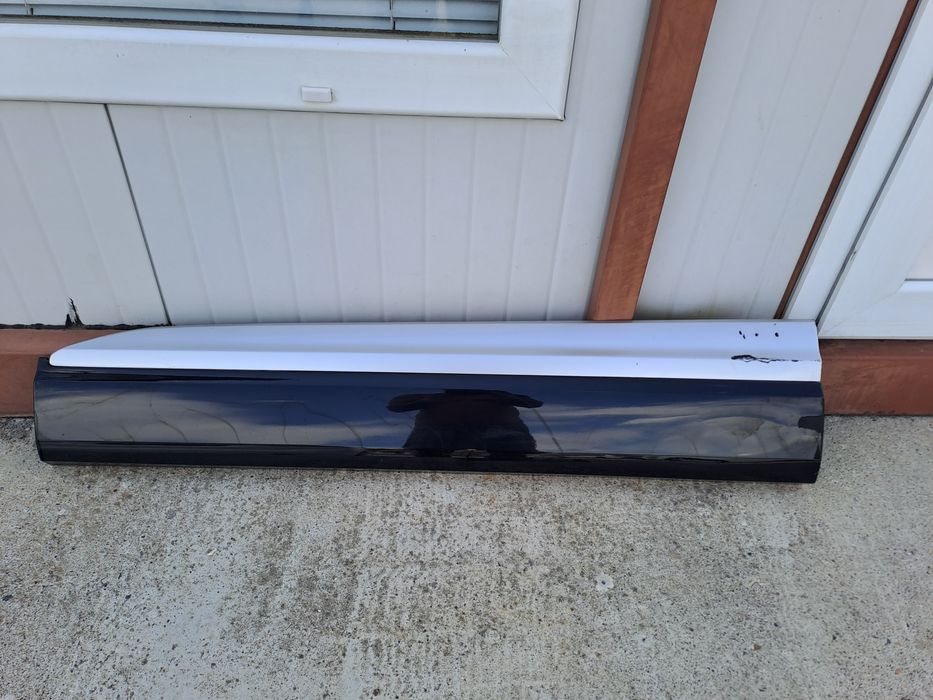 Лаисната за AUDI Q7 .SQ7