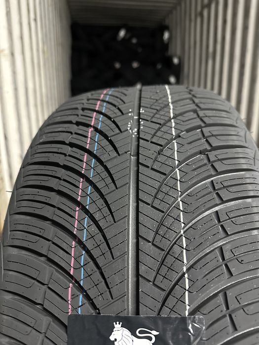 Нови Всесезонни Гуми Arivo Carlorful A/S 235/35R19 91W XL Нов Dot