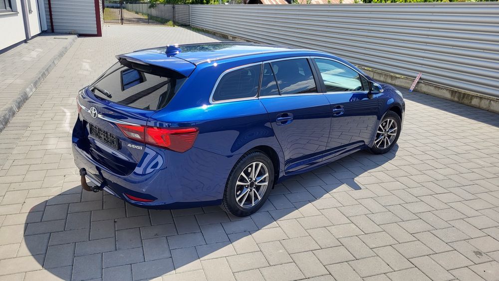 TOYOTA Avensis 2016 — imagine 5