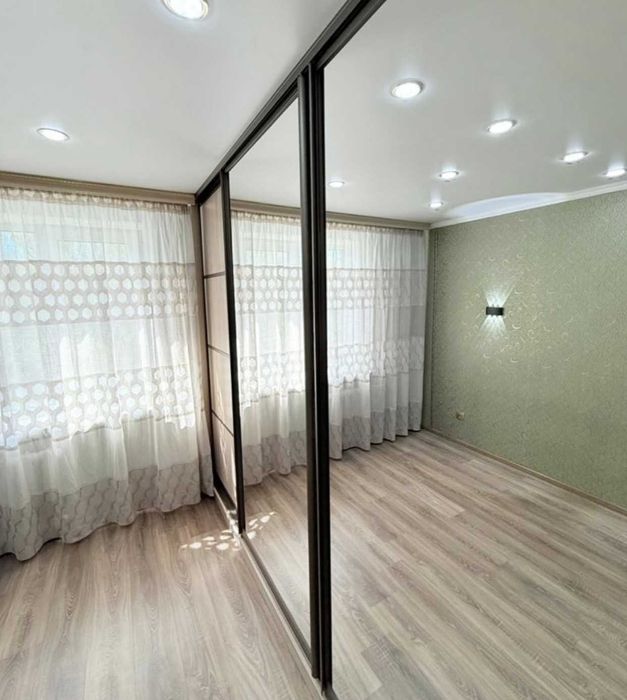 Продается трешка в 20м мкр
