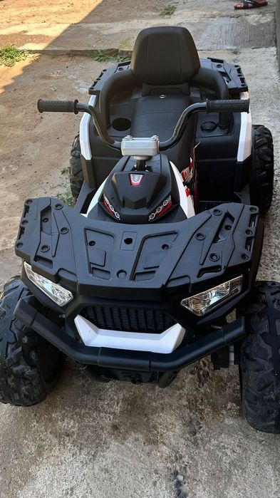 Машина детский электронный