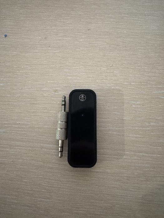 AUX безжичен предавател за кола C28