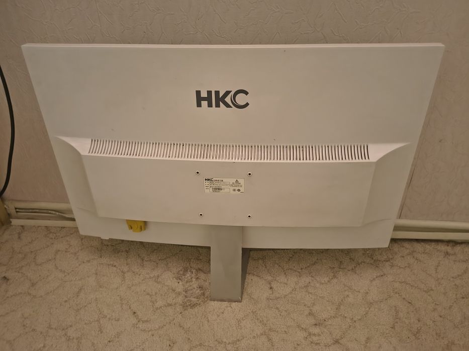 Монитор  HKC 32дюйма fullhd 60 герц