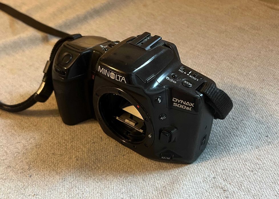 Aparat foto Minolta Dynax 500si body film montura A