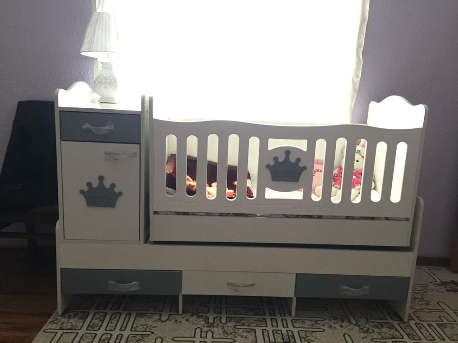 Продается детская мебель + коласка+ стулчик