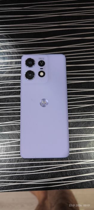 Продам телефон Motorola