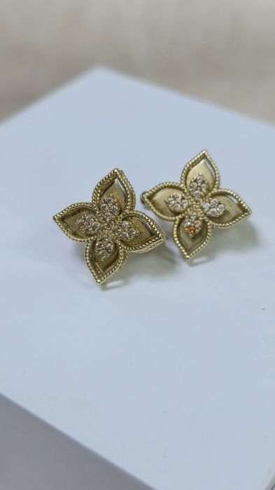 Серьги золотые за грамм по 44000