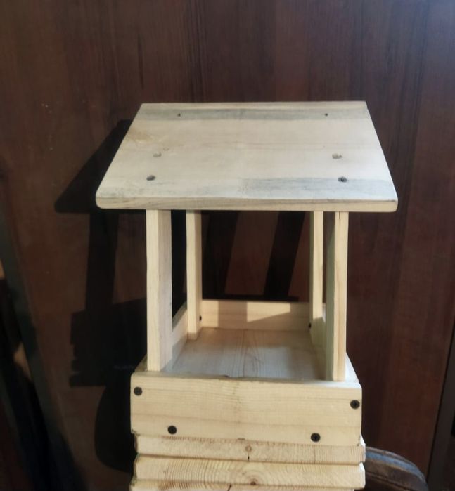 Кормушка для птиц