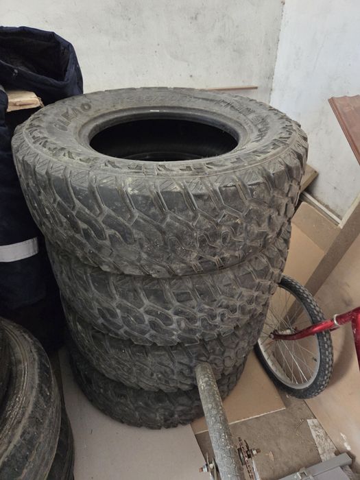 Покрышка 285/70R17