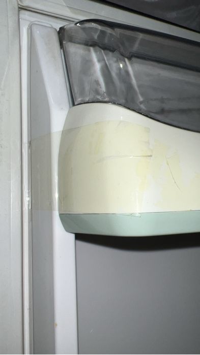 Продаю холодильник