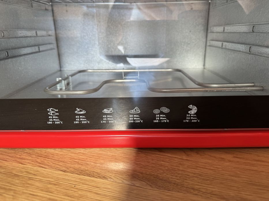 Електрическа настолна фурна AF-40-23 червена