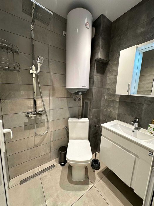 Дава се под наем Едностаен апартамент в Варна, ВИНС - 34 кв.м за 408 € - Снимка #1