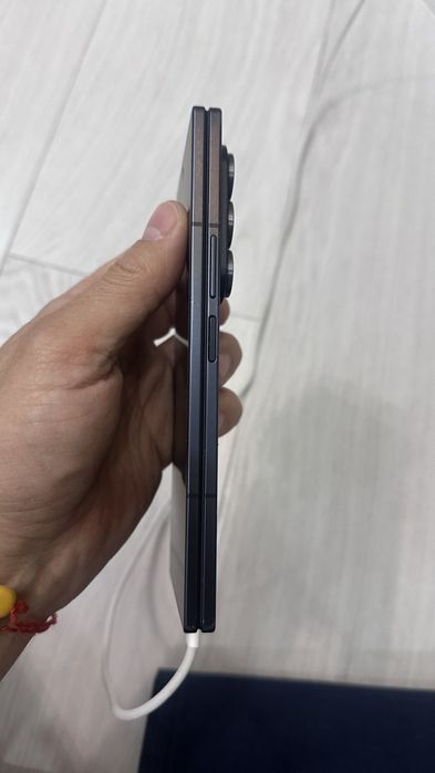 Продам  Samsung z fold 7 512gb
