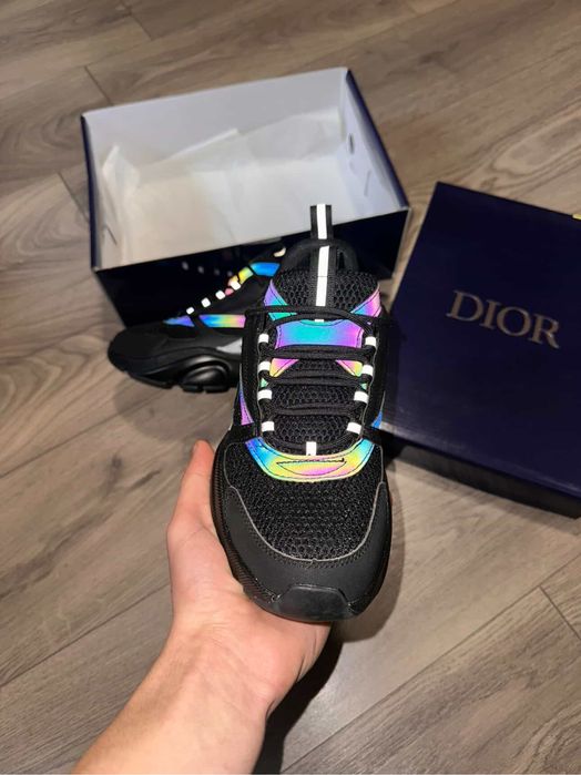 Dior b22.