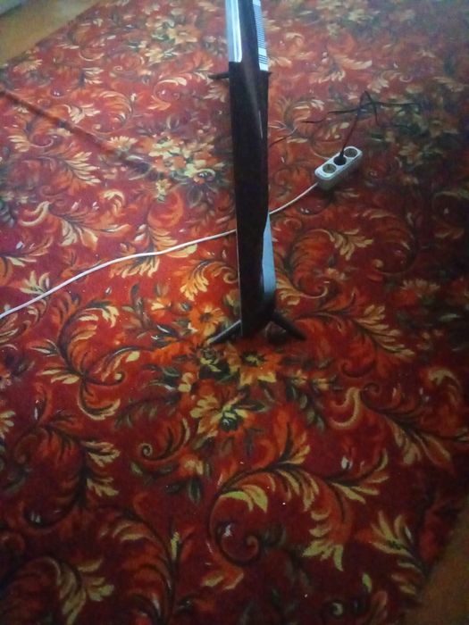 Продам телевизор Acron