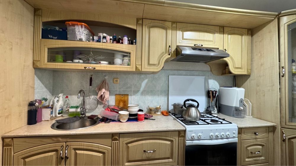 Кухонный гарнитур срочно