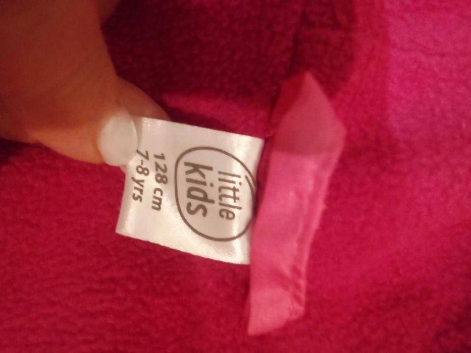 Пролетно яке за момиче 7-8 г.- 4 евро.