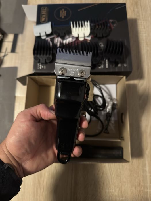 Оригинална машинка за постригване Wahl Magic Clip Cordless с кутия