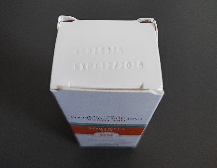 Eucerin oil control crema de soare de față 20 mL