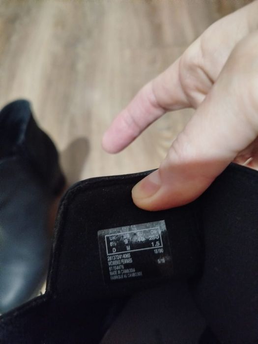 Срочно продам женские полусапожки