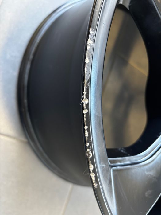 Vand Janta originala 19” Tesla Y Juniper, OEM
