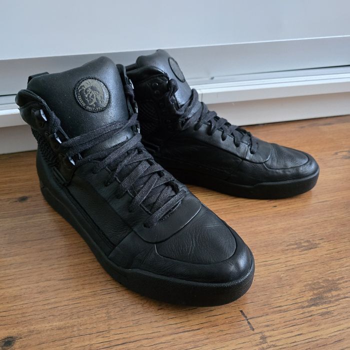 Diesel маратонки от естествена кожа