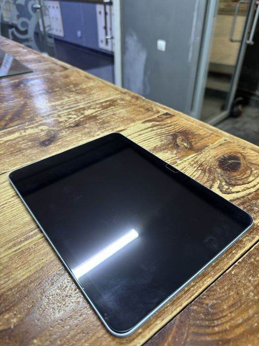 Продаю Apple iPad Air 11(2024)