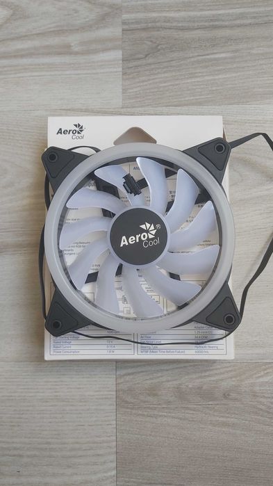 Vand ventilator/radiator Aerocool 120 și ID-Cooling antivibratii 140