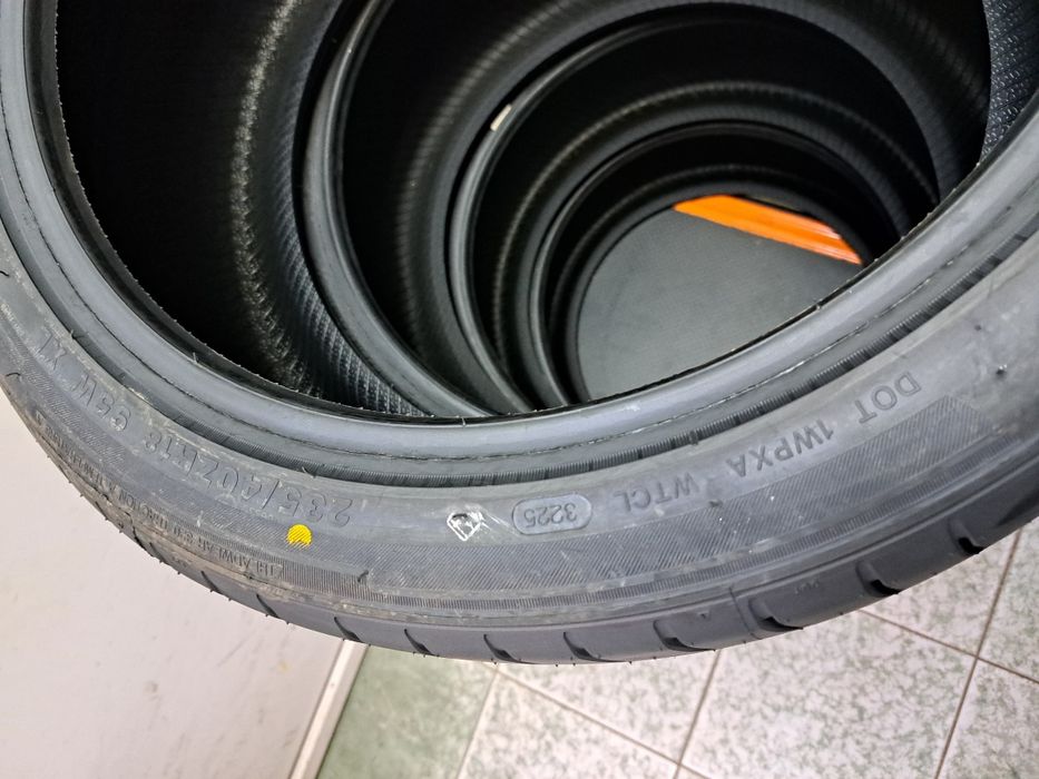 4 anvelope 235/40 R18 Sunny , Noi !