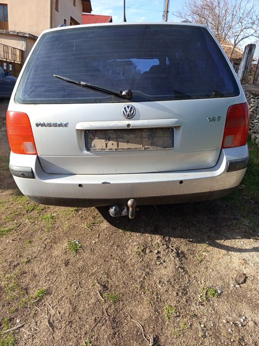 Теглич от Пасат Б5 комби