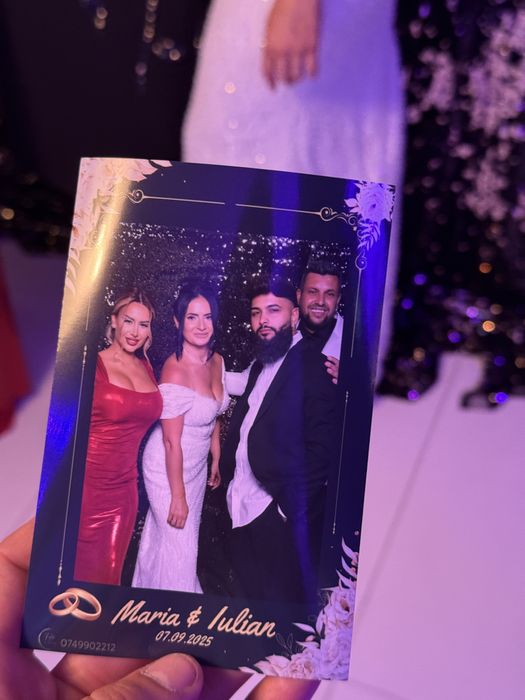 Oglinda Magica / photo booth / cabina foto/ poza la minut/ evenimente