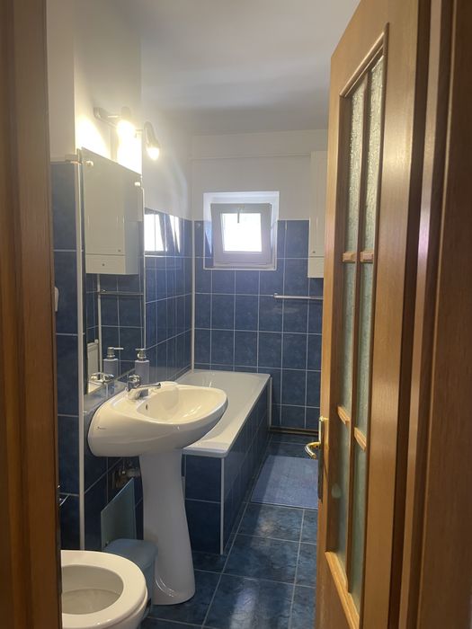 Inchiriez apartament in zona Racadau