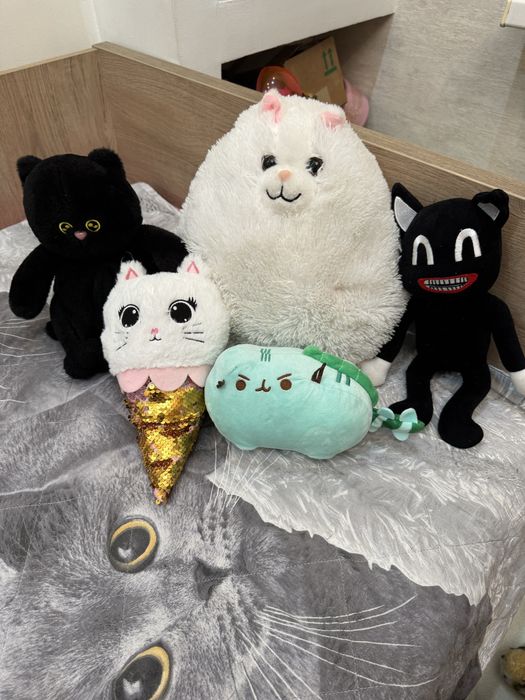 Игрушки котики