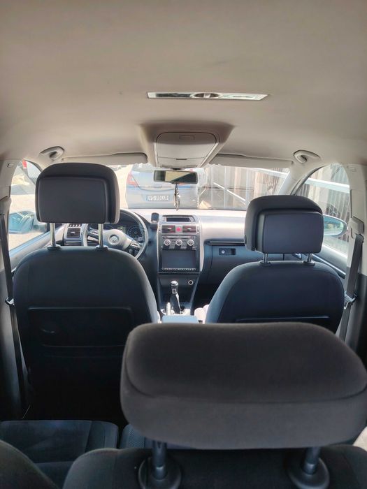 Auto vw TOURAN AN 2013  nr. Tel. 0745519697