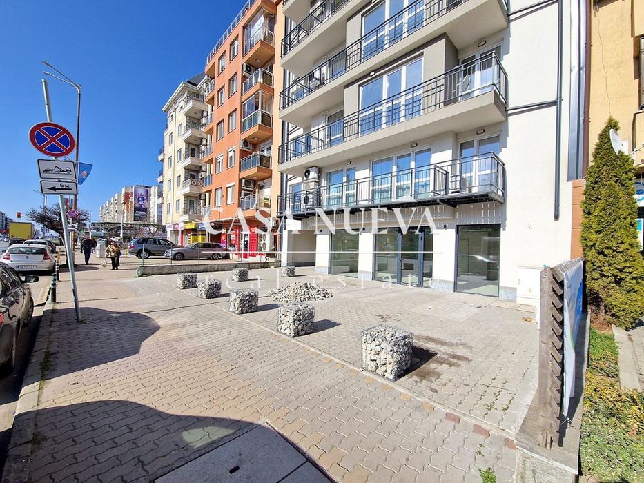 Продава се Магазин в София, Надежда 4 - 226 кв.м за 1693 €/кв.м - Снимка #11