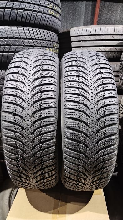 2броя зимни гуми 175/65/14 Kumho 
dot23
7.6mm
