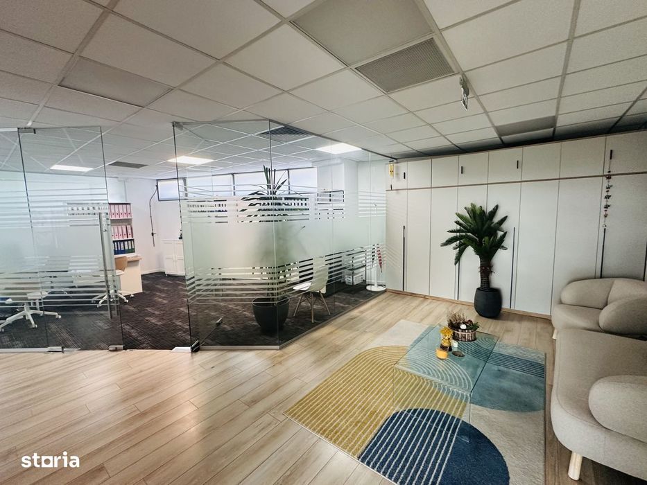 Cladire birouri si spatiu comercial , 830 mp constr, 15 locuri parcare