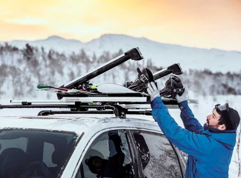 Багажник для лыж и сноуборда Thule