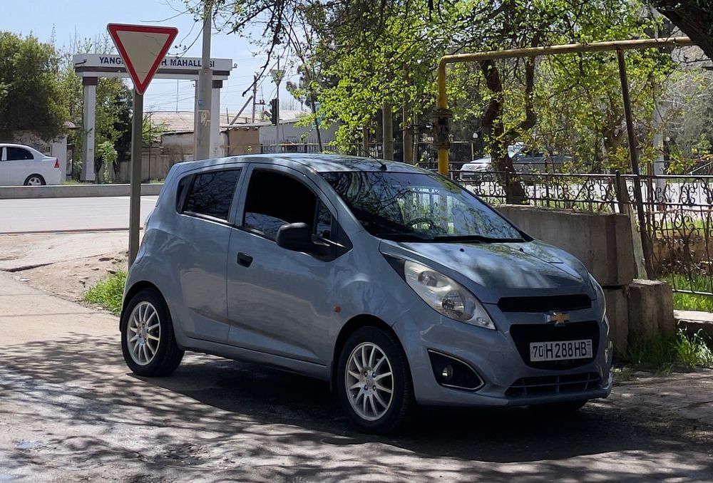 Chevrolet Spark sotiladi
