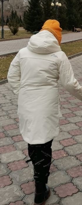 Продам демисезонную куртку